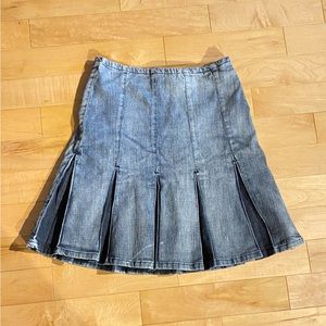 Distressed mid thigh-knee length pleather jean skirt